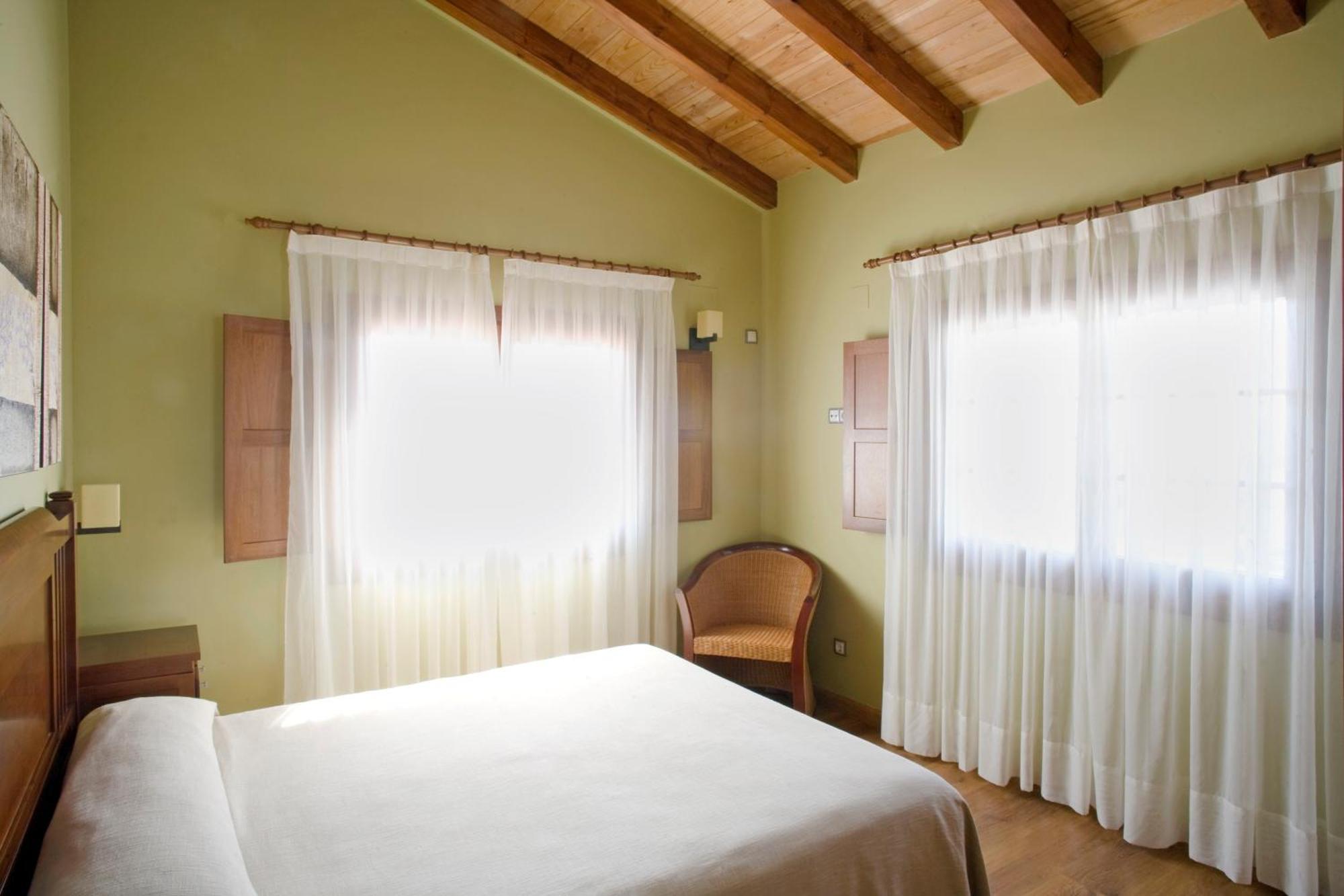 Apartamentos Rurales Antojanes Гранда Экстерьер фото
