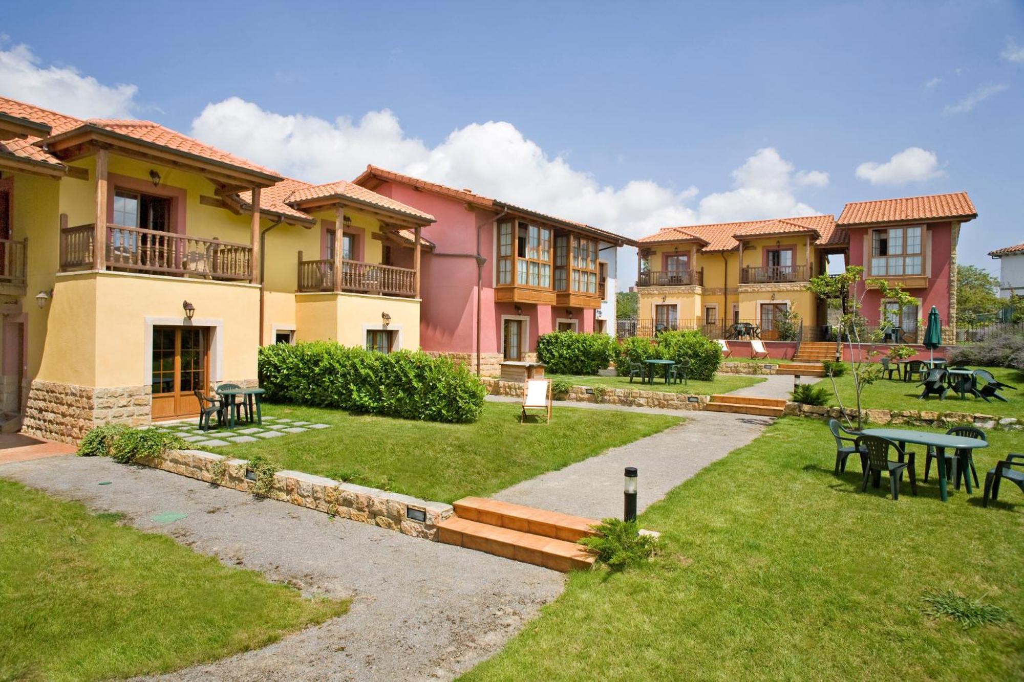 Apartamentos Rurales Antojanes Гранда Экстерьер фото