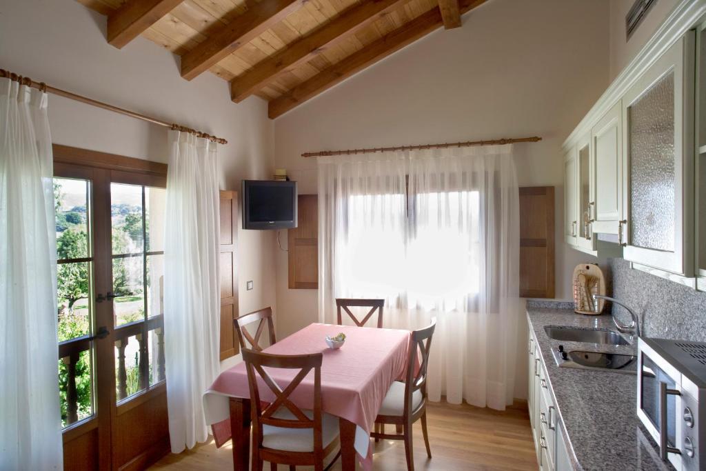 Apartamentos Rurales Antojanes Гранда Экстерьер фото