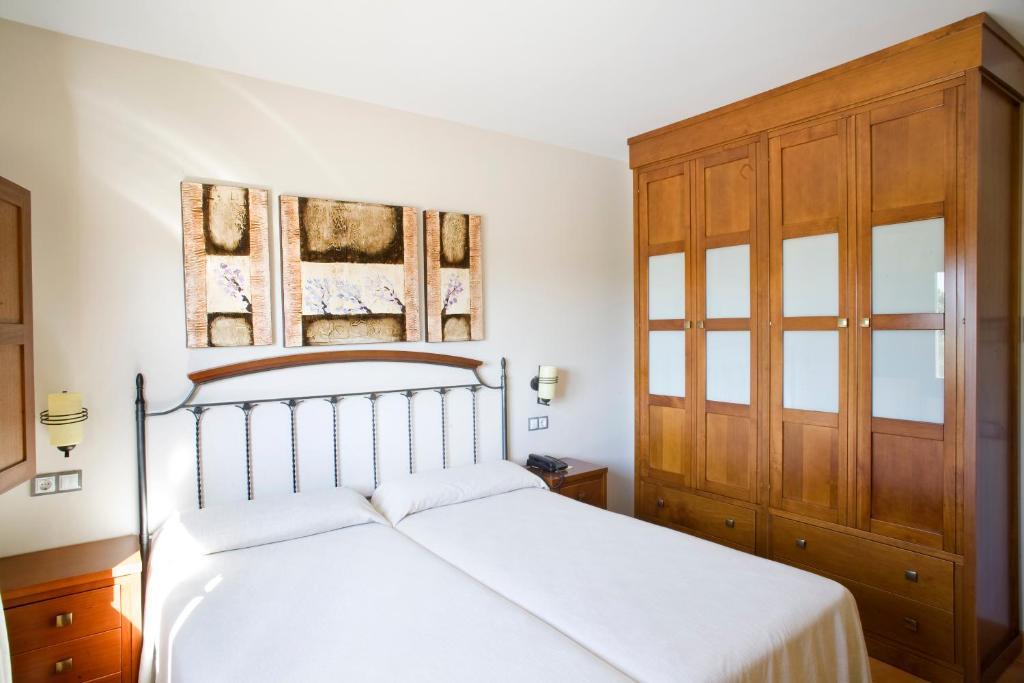 Apartamentos Rurales Antojanes Гранда Экстерьер фото